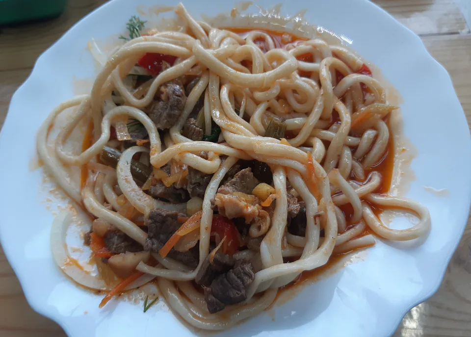 Laghman in a Novosibirsk cafe, Shlyuz Microdistrict, Sovetsky District, Novosibirsk.