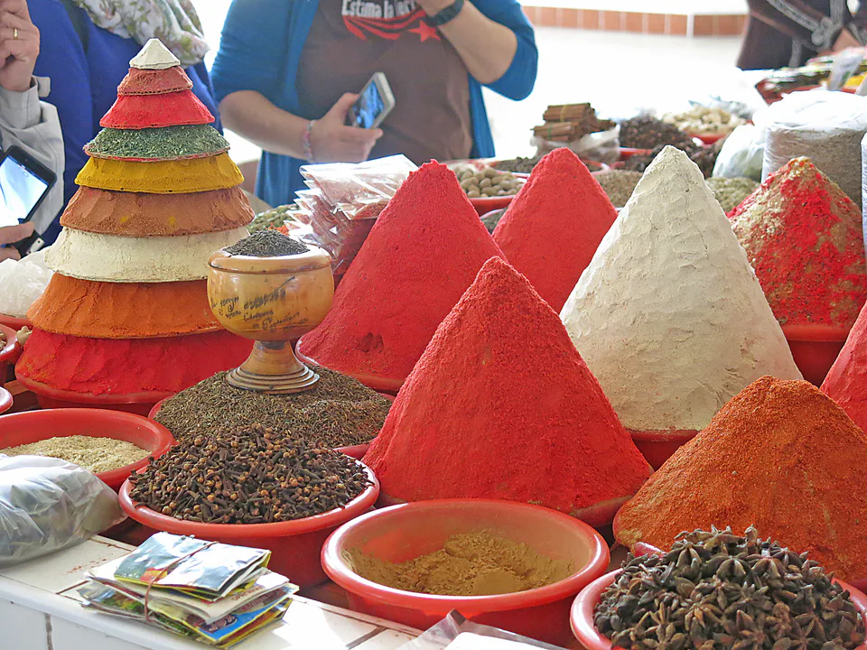 Picture showing spices displayed for sale in Bukhara, Uzbekistan