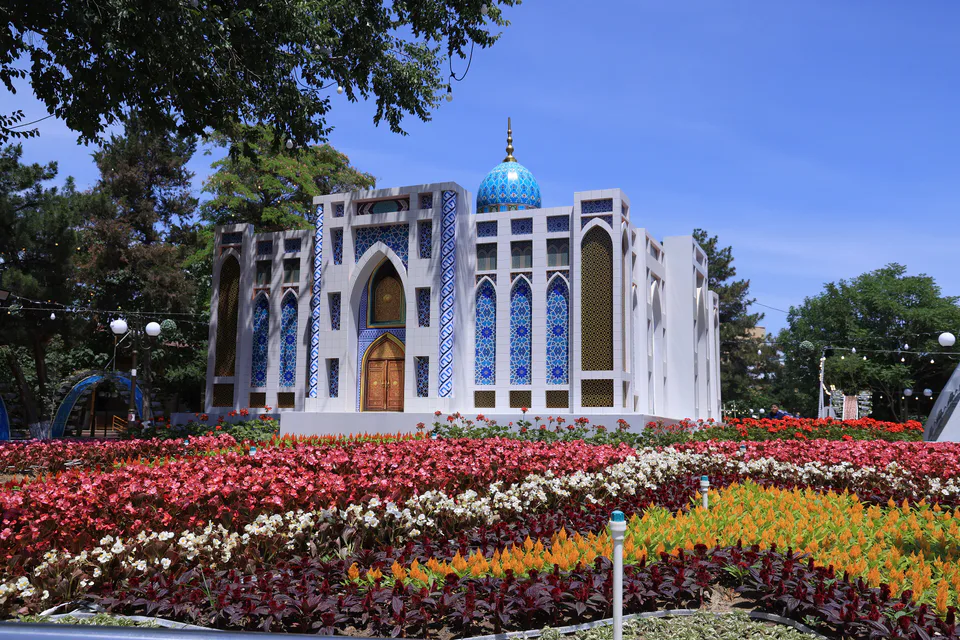 Namangan xalqaro gullar festivali