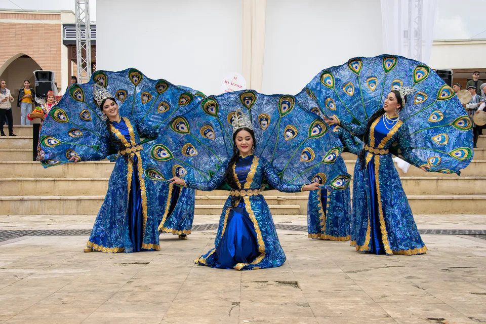Peacock Dance in Uzbek