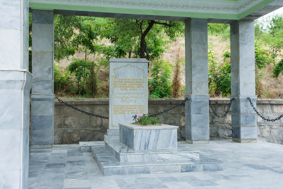 Bobur milliy bogʻi majmuasi: Andijon, Andijon, “Jahonobod” MFY, Bogʻishamol koʻchasi
