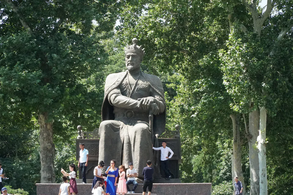 Statue of Amir Temur in Samarkand