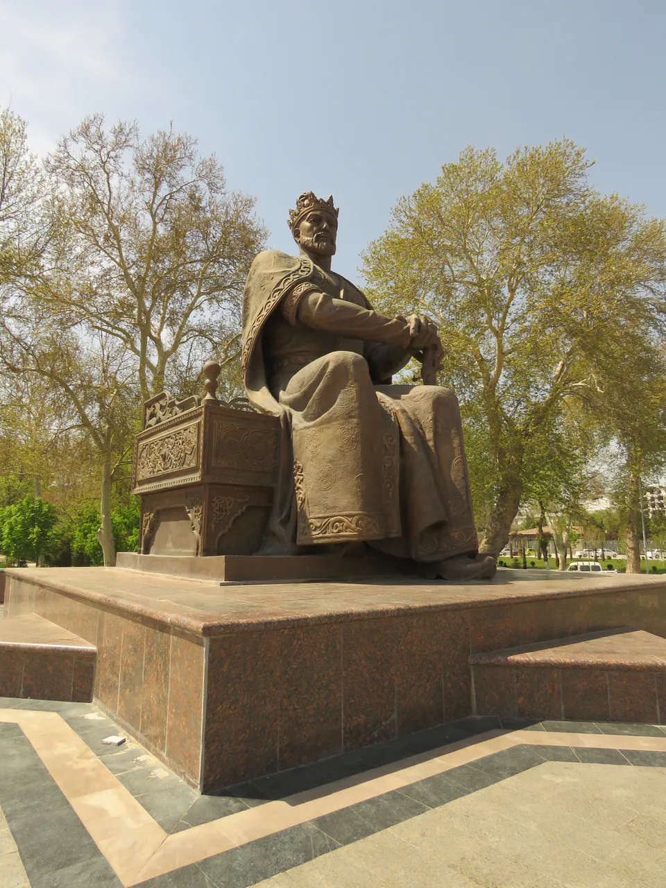 University Avenue - Statue of Amir Temur