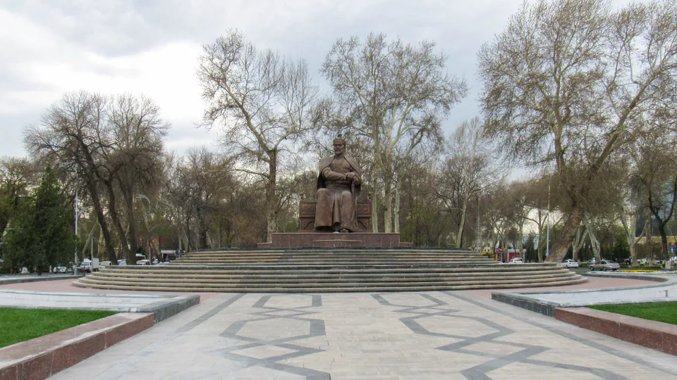 Monument to Amir Temur at the University boulevard. Samarkand, Uzbekistan.