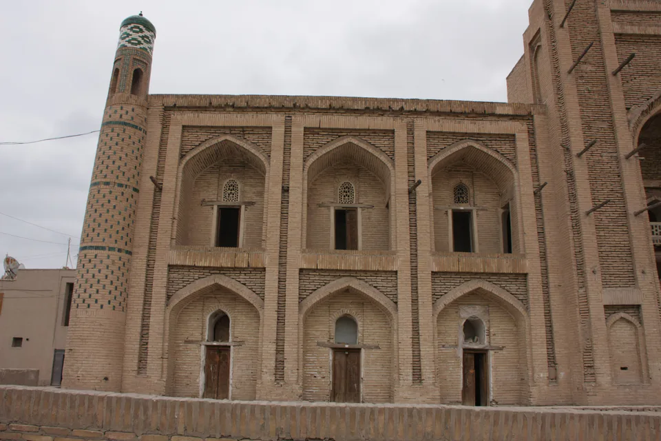 Amir Toʻra madrasasi