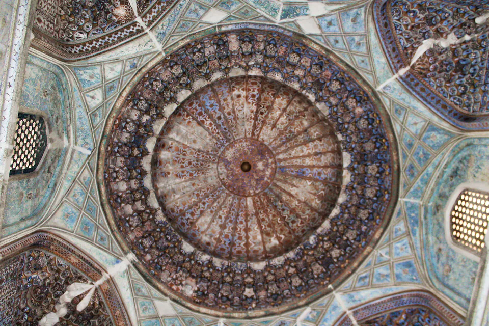 Baland masjid: Buxoro viloyati, Buxoro, “Xoʻja Gʻunjoriy” MFY, Baland koʻchasi