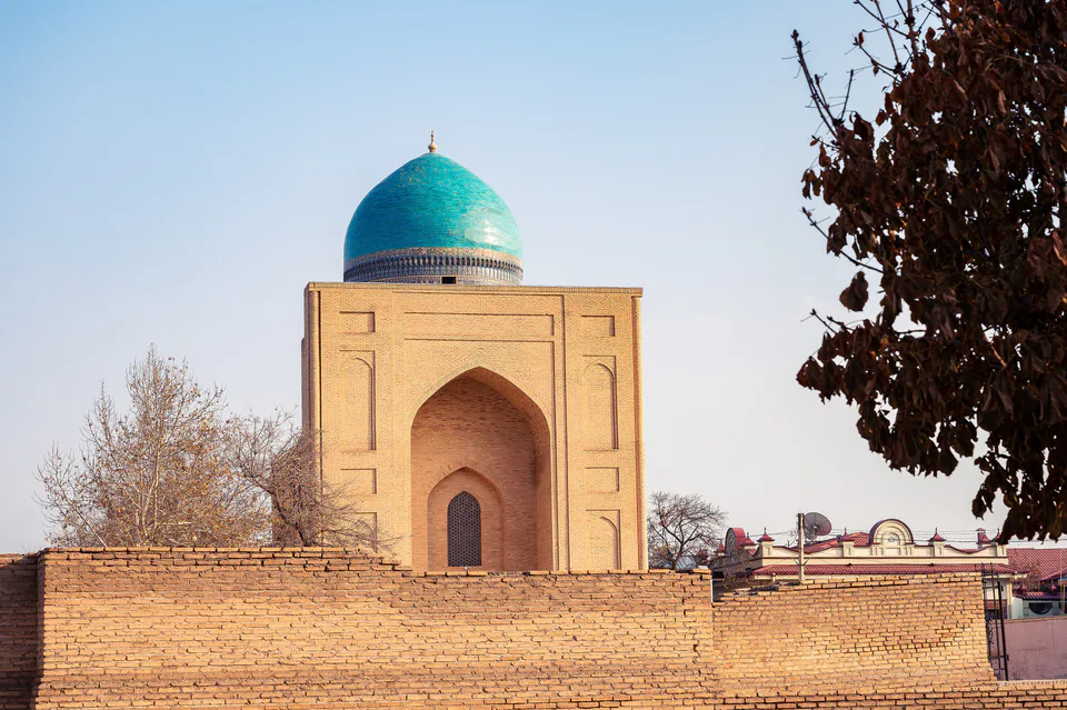 Bibi-Xonim maqbarasi: Samarqand viloyati, Samarqand, Islom Karimov (ilgarigi Toshkent) koʻchasi, 40-uy