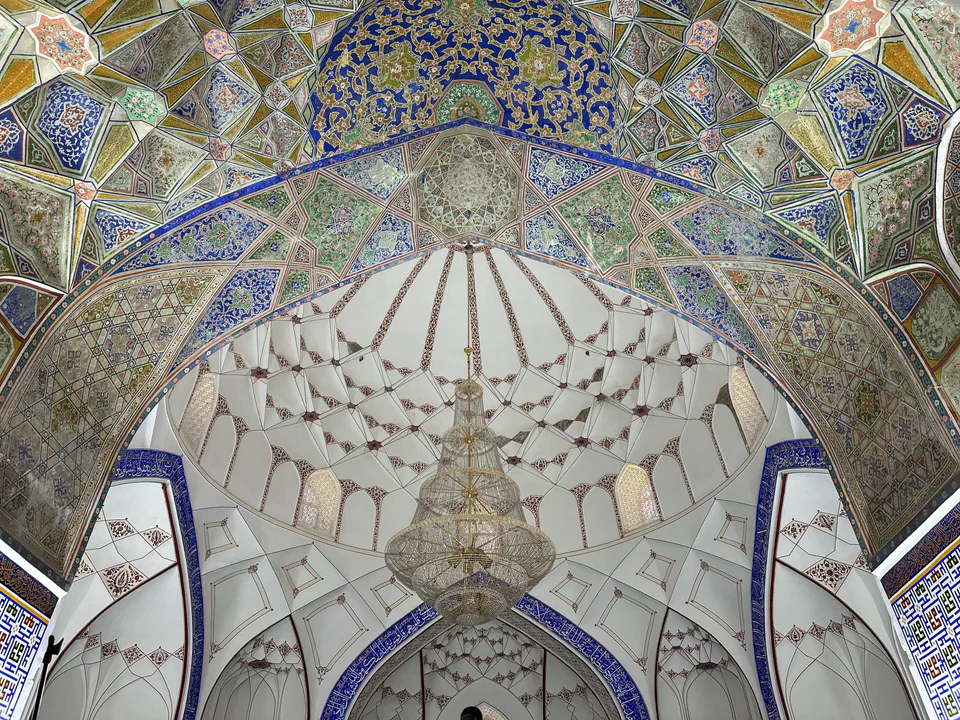 Interior of Bolo Haouz mosque, Bukhara, Uzbekistan