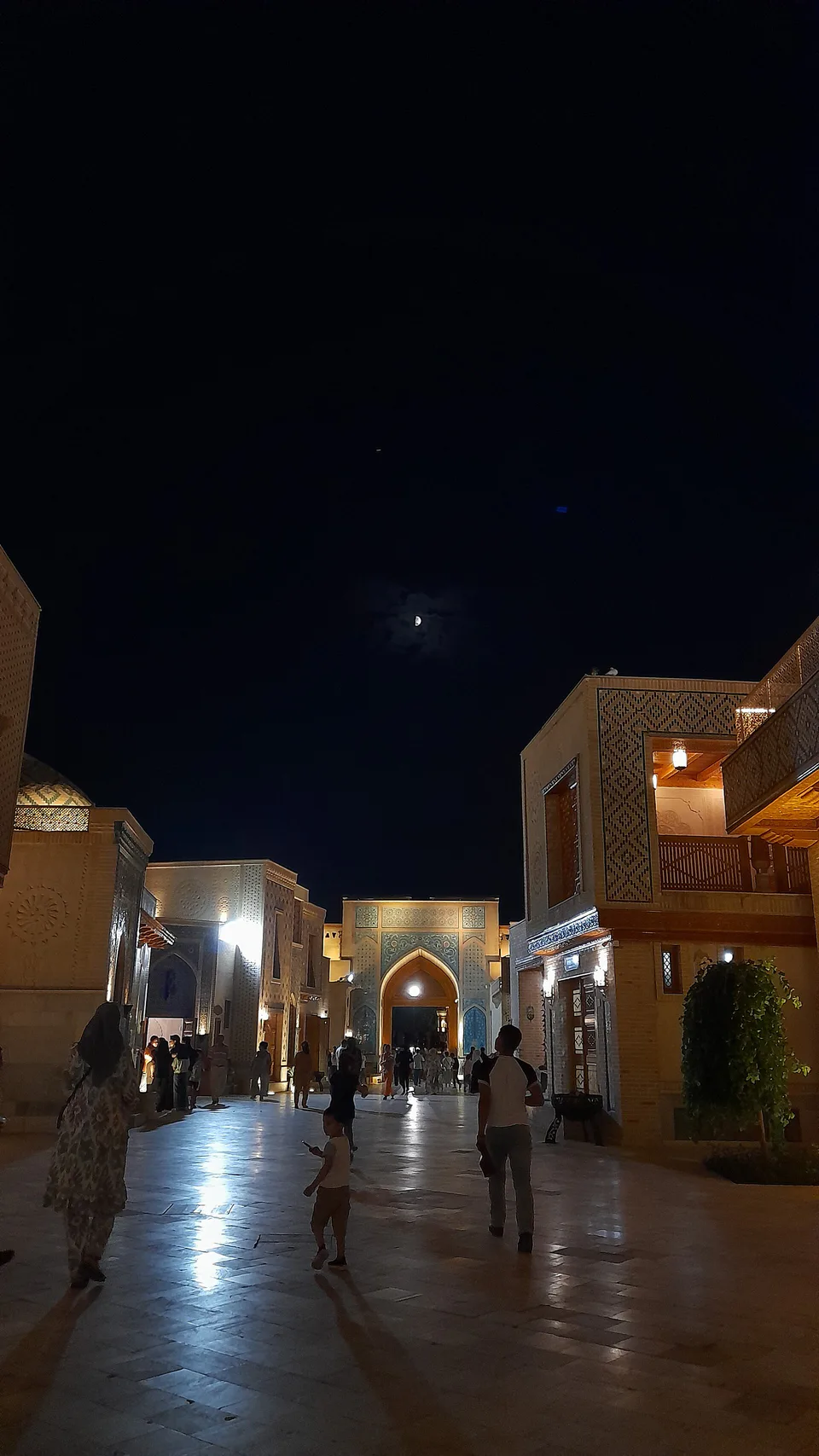 Samarqand shahrida joylashgan