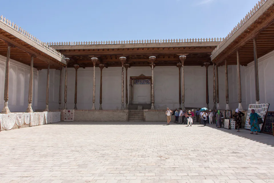 Ark Fortress emir open court