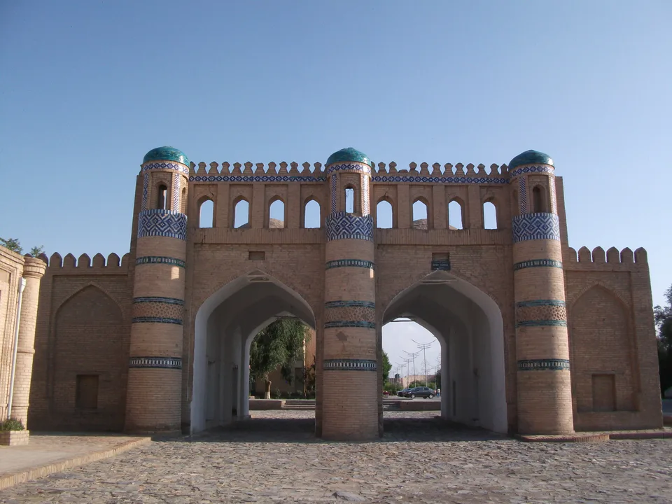 Qoʻshdarvoza: Xorazm viloyati, Xiva, “Mevaston” MFY, Markaz 2