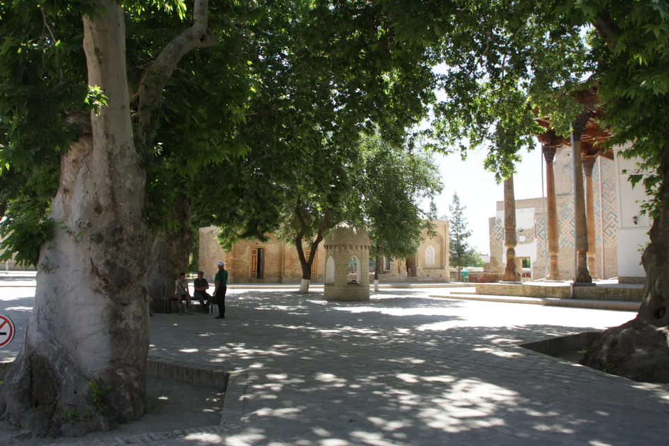 Hazrat-i Imam mosque