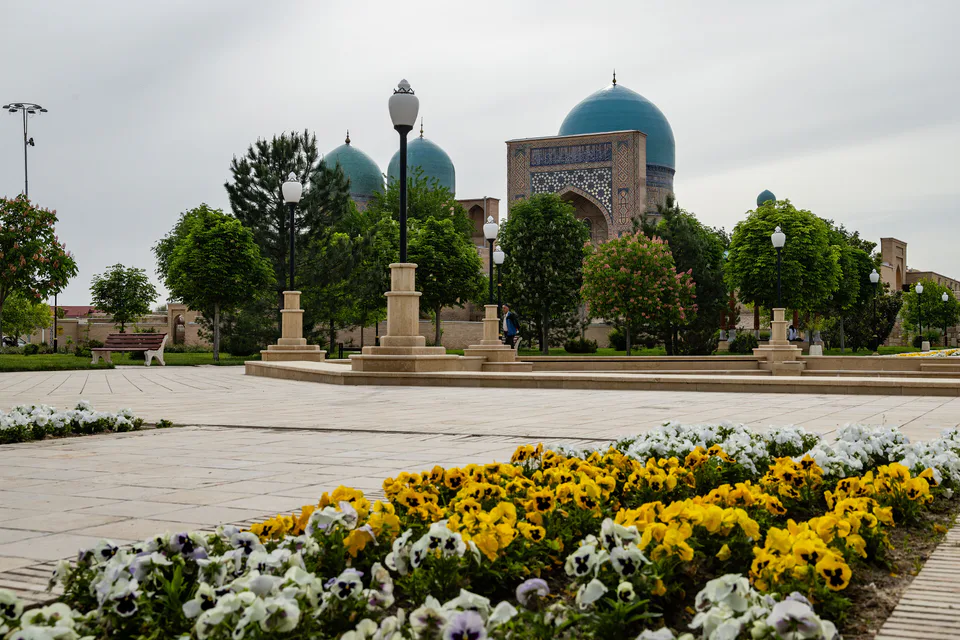 Koʻk Gumbaz masjidi: Qashqadaryo viloyati, Shahrisabz, “Qoʻshhovuz” MFY Ipak yoʻlikoʻchasi, 89-uy,Shahrisabz Tarixiy markazi