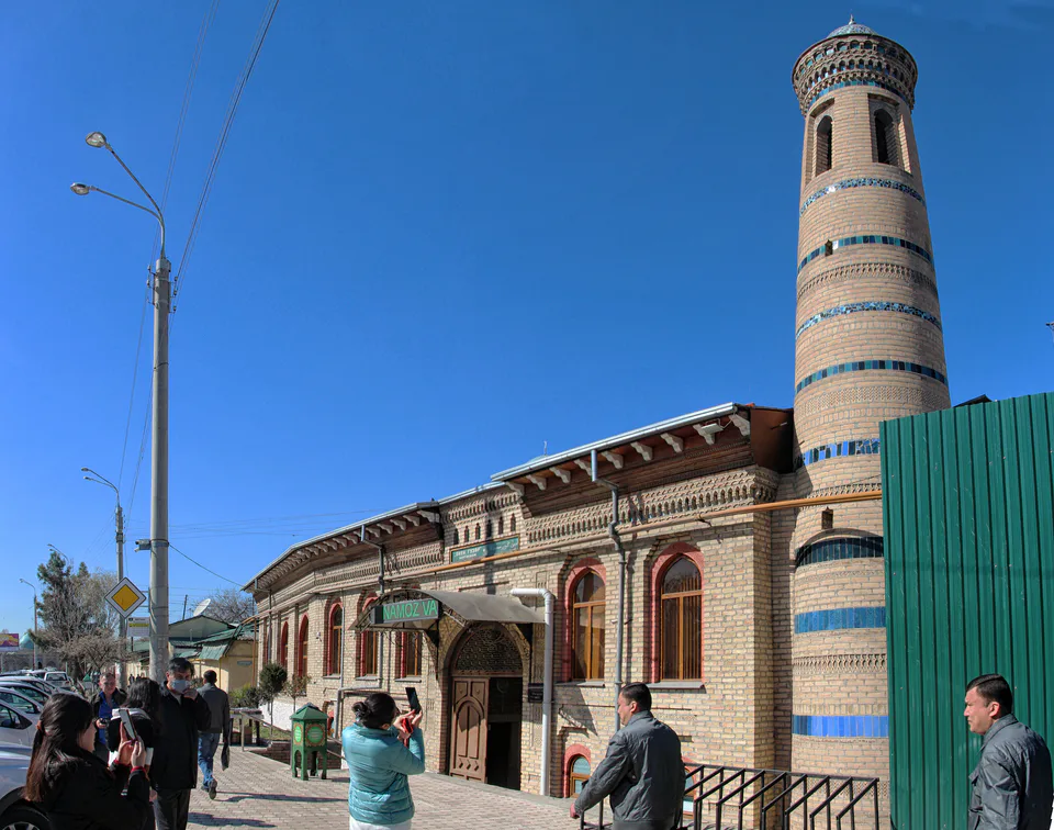 Eski shahar mahallalari va Zarqaynar koʻchasi