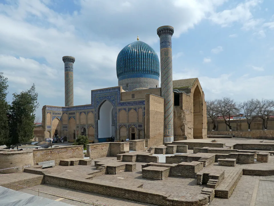 Amir Temur maqbarasi majmua: Samarqand viloyati, Samarqand, Oq Saroy koʻchasi, 1-uy