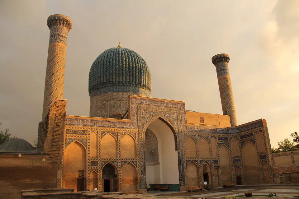 Amir Temur mavzoleyi kompleksi: Samarqand wálayatı, Samarqand, Oq Saroy koʻchasi, 1-uy
