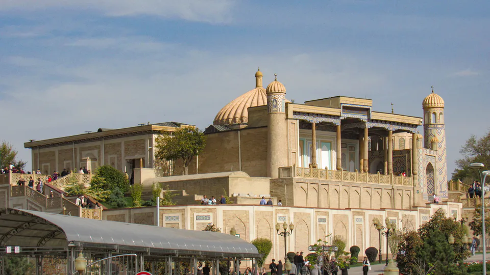 Hazrat Hyzr mosque at 66, Islam Karimov street, Samarkand, Uzbekistan.
