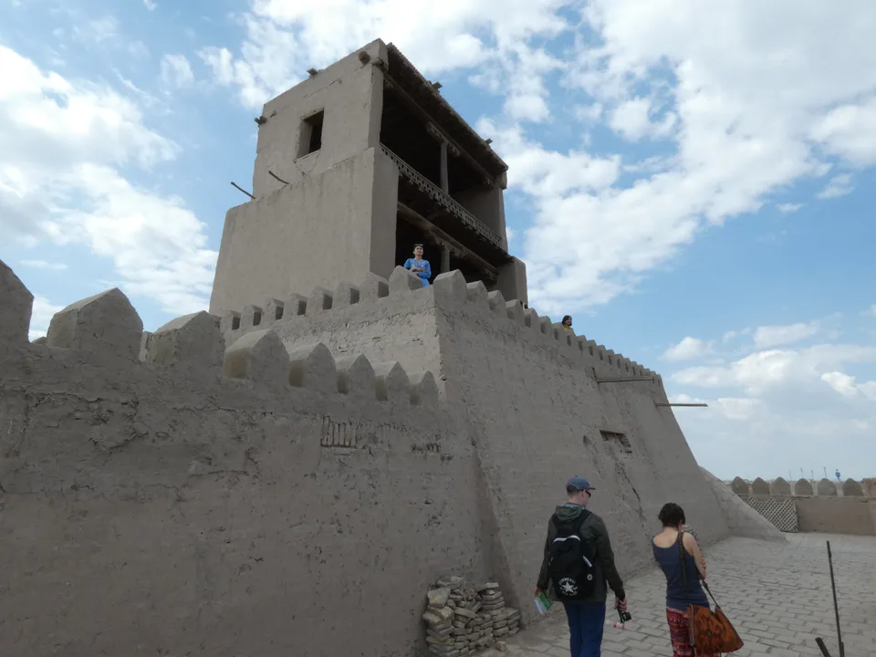 Konya Ark, Chiwa, Wachturm