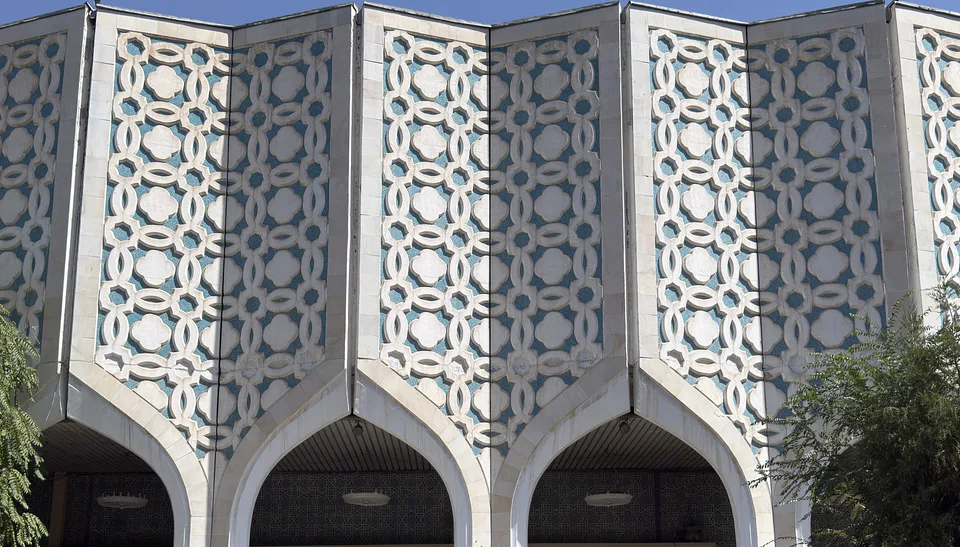 Exhibition Pavilion of the Union of Artists of Uzbekistan: Tashkent, Yakkasaroy, Islam Karimov Street (formerly Uzbekistan Avenue)