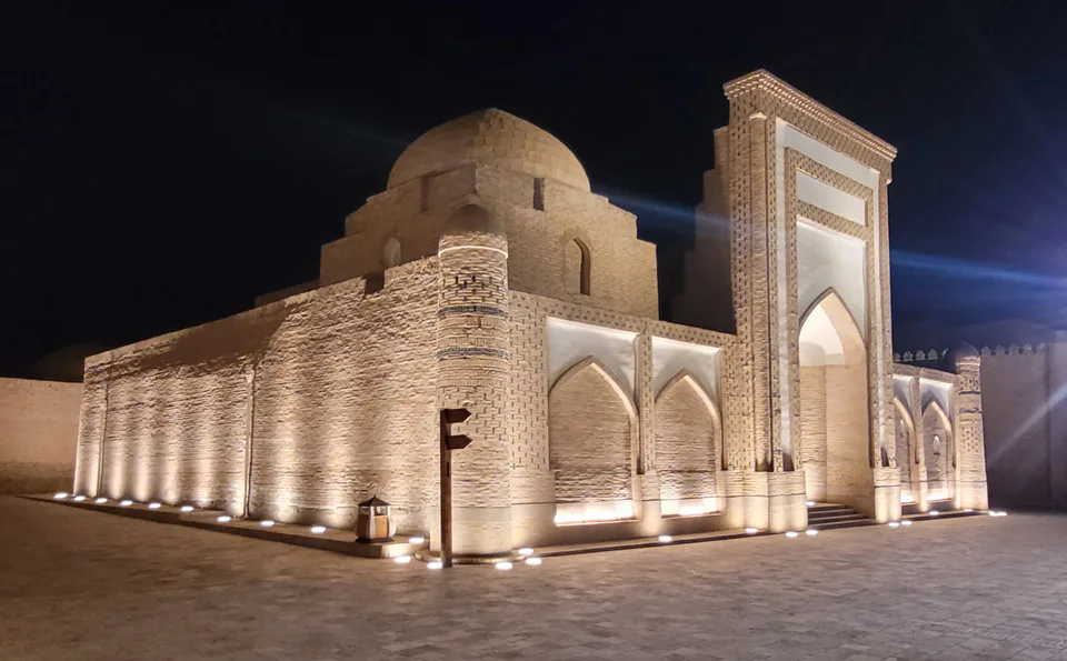 Muhammed Amin Inak Madrasa, Khiva