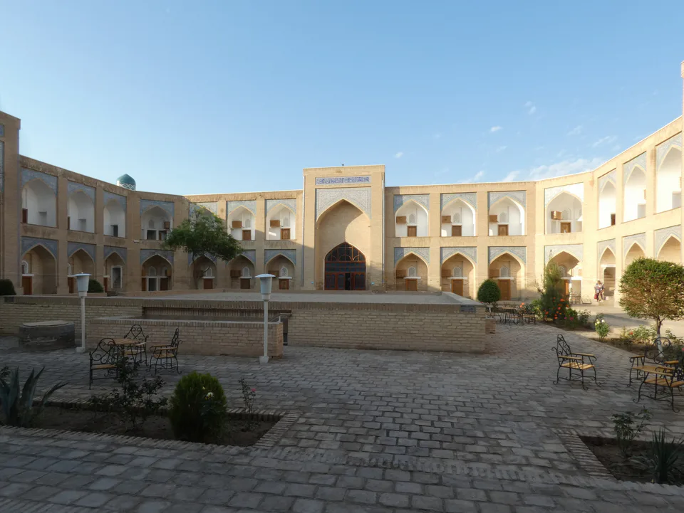 Medrese Muhammad Amin Khan, Hofbereich, Blick auf die Südseite, Chiwa