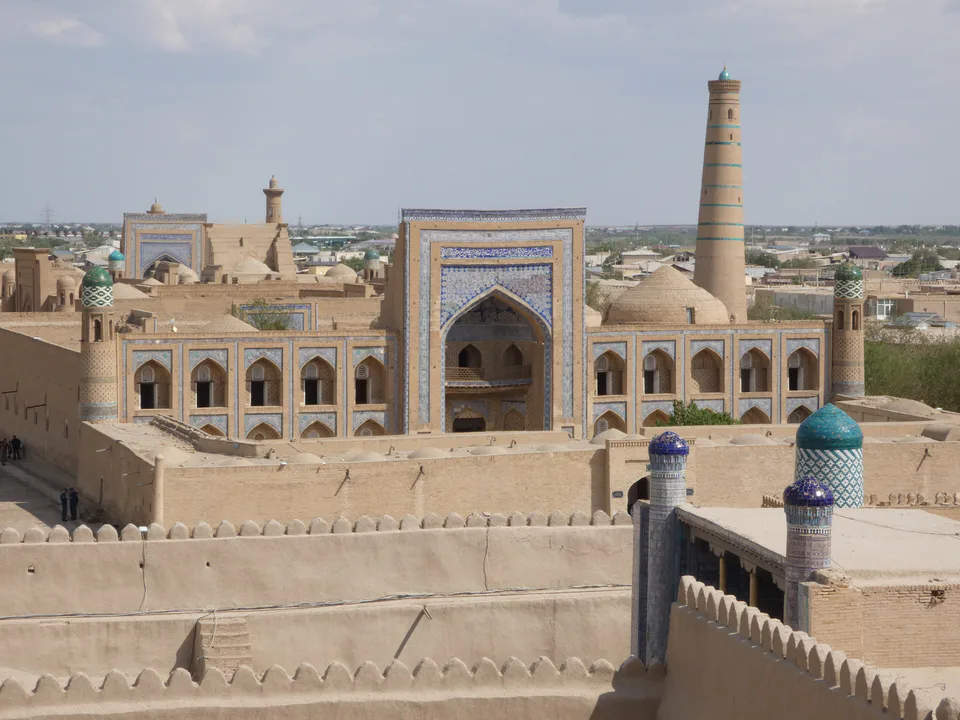 Medrese Muhammad Rahim Khan, Chiwa, vom Turm des Konya Ark fotografiert