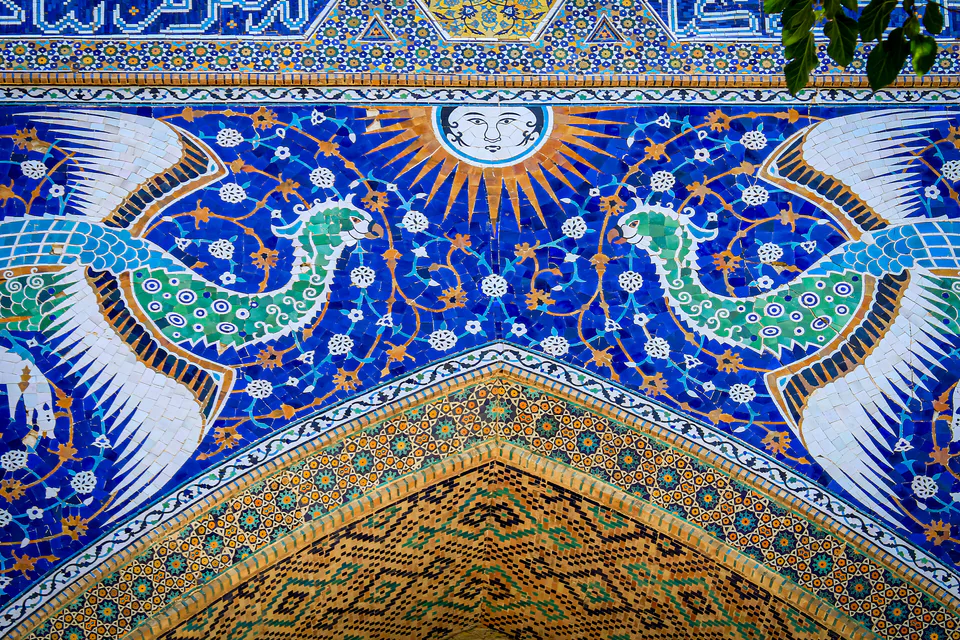 Nodir Devonbegi madrasa: Buxoro viloyati, Buxoro, “J. Ikromiy” MFY, M. ambar koʻchasi