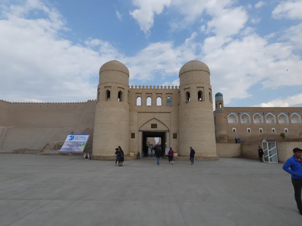 Ata-Darwaza, Westtor Chiwas