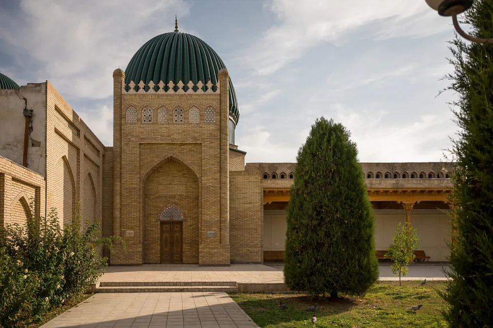 Kaptarli mosque. Yurmaduz mahalla, Margilan, Ferghana Region, Uzbekistan.