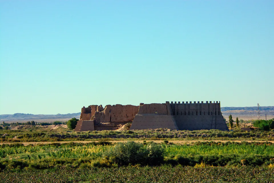 Karakalpakstan Kyzyl Qala (Red Fortress) Fortified Residence 1st-2nd cent CE - 4th cent CE & restored 12th cent CE (1)