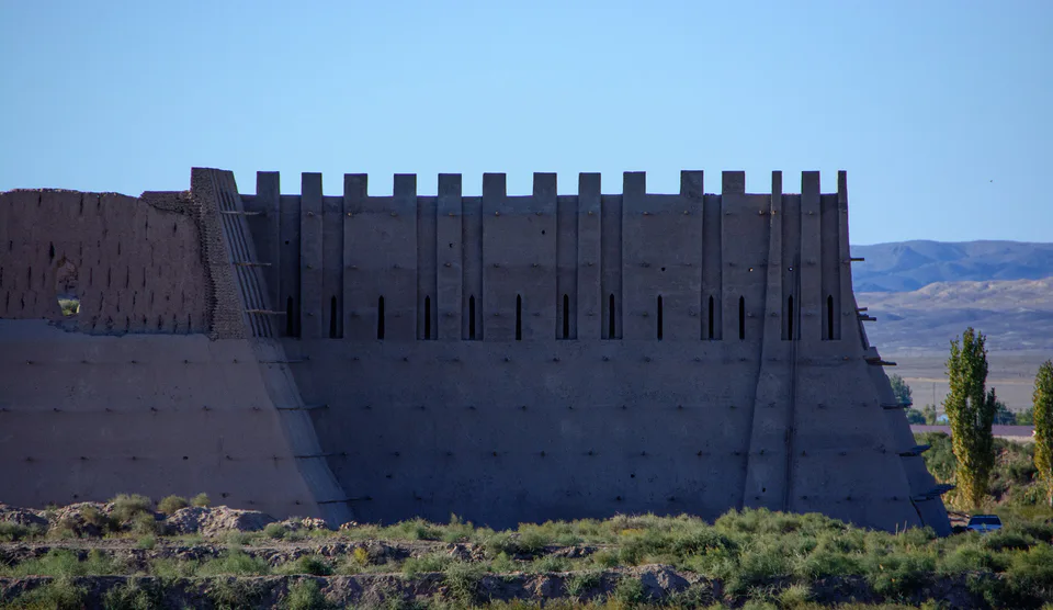 Karakalpakstan Kyzyl Qala (Red Fortress) Fortified Residence 1st-2nd cent CE - 4th cent CE & restored 12th cent CE (5)