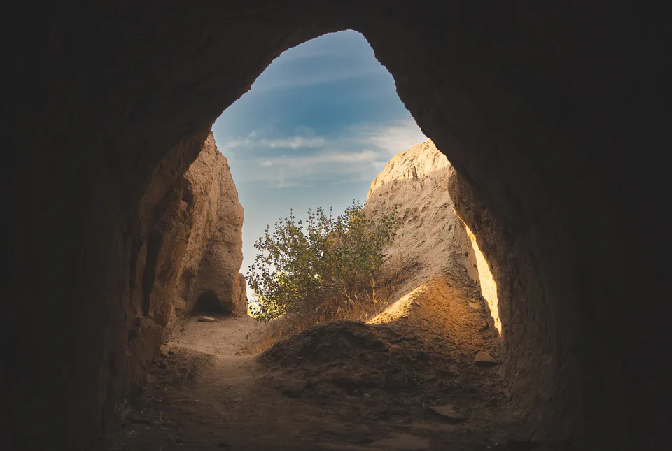 Qoratepa: Surxondaryo Region, Termez, Old Termez (border zone)