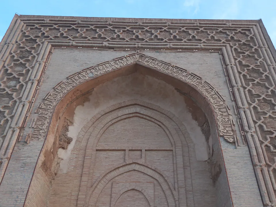 Raboti Malik — Oʻrta Osiyodagi qoraxoniylar turkiy sulolasi vakili Shamsulmulk tomonidan qurdirilgan karvonsaroy. Taxminan 1069—1079-yillarda qurilgan. Ushbu inshoot Raboti Malik majmuasi tarkibidagi 