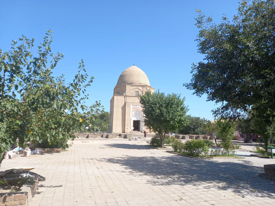 Ruhobod majmuasi (maqbara, madrasa, masjid va minora): Samarqand, Rui Gonsales de Klavixo koʻchasi, 10-uy