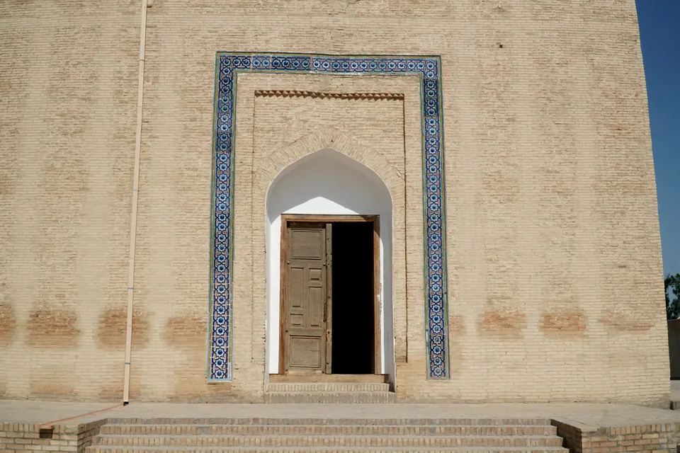 Entrance of the Rukhabad Mausoleum