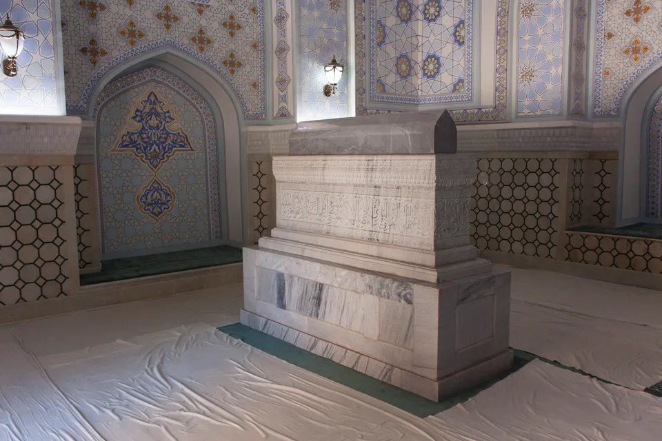Shamseddin Kulal mausoleum