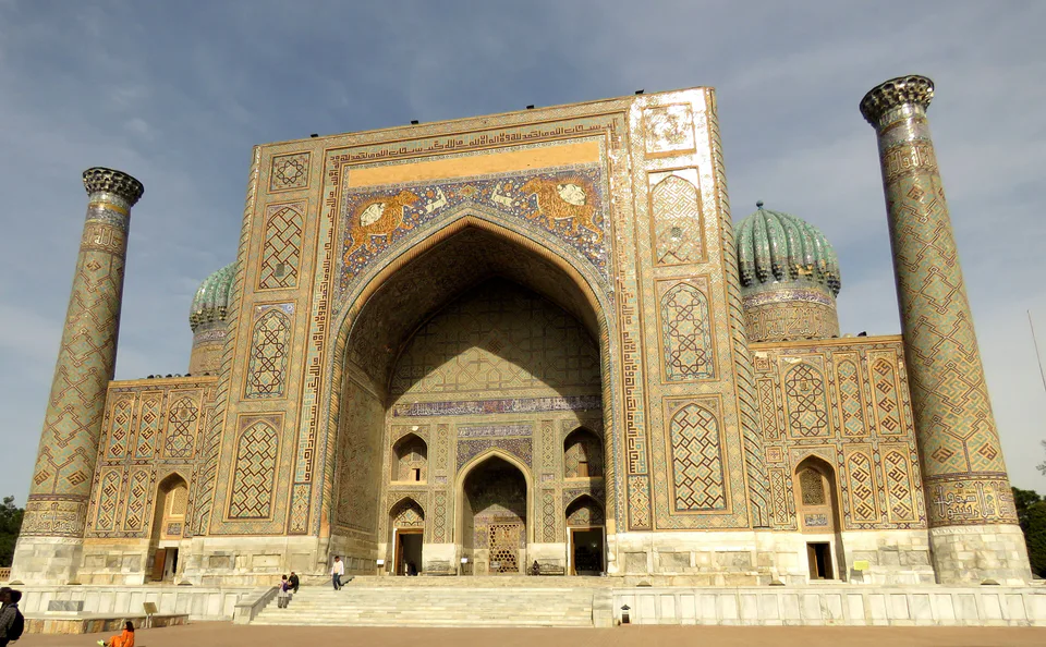 Registan complex (Sherdor Madrasah)
