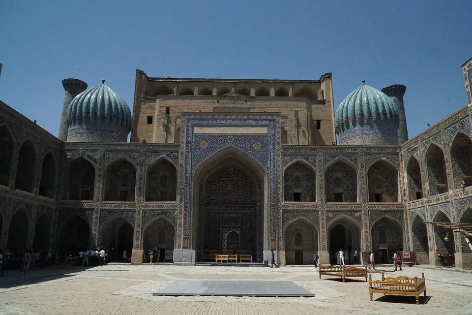 Courtyard in Sherdor madrasah