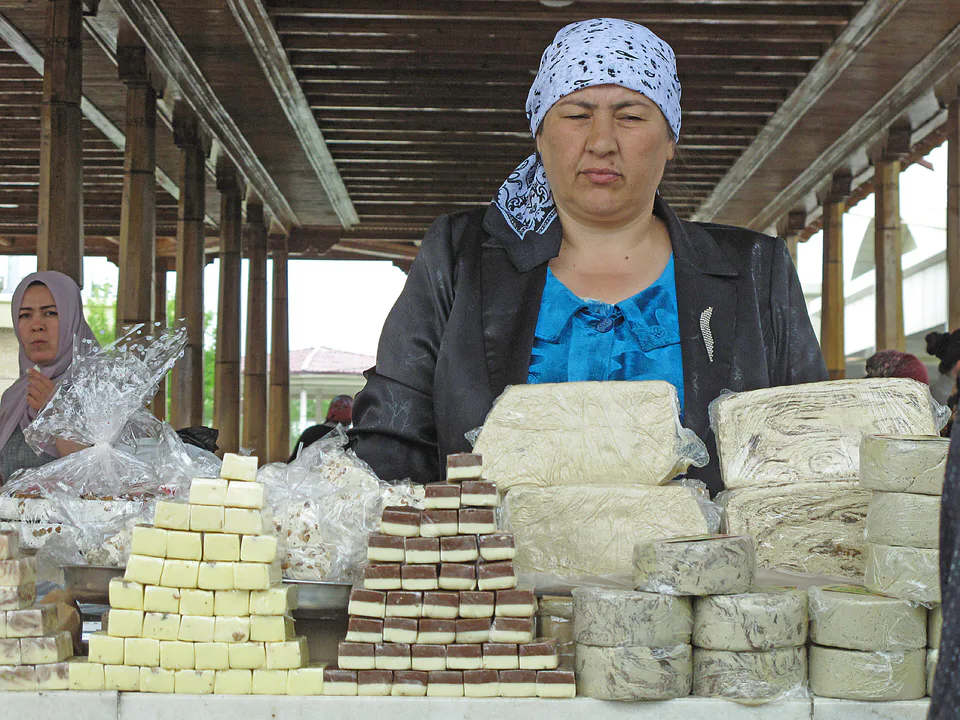 Dehqon Siyob Bozori, mercat agrícola de Siyob (Samarcanda), parada de dolços