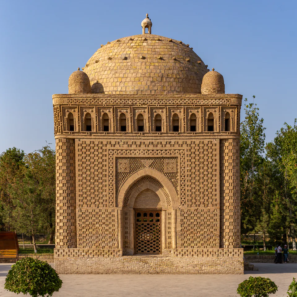 Ismoil Somoni mausoleum. Bukhara, Uzbekistan.