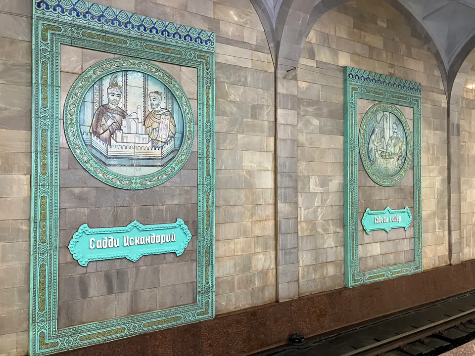 Metrostation Alisher Navoiy in Taschkent 1
