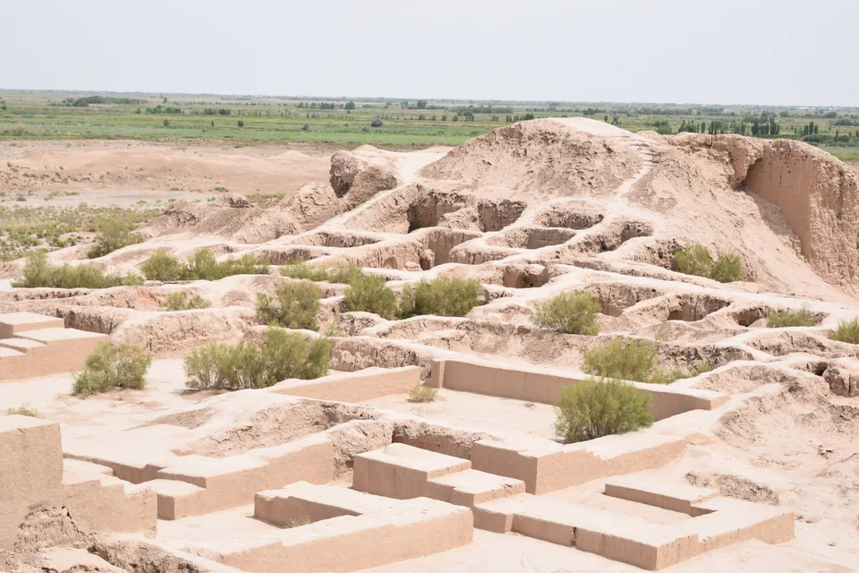 Vue de la forteresse de Toprak Kala, dans la république du Karakalpakstan, en Ouzbékistan.