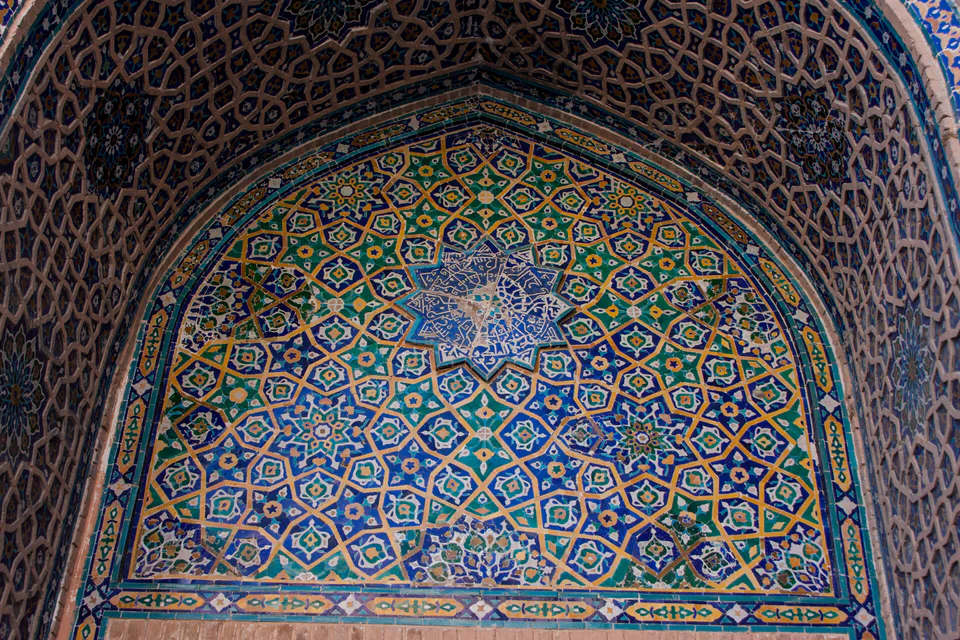 decoration on pishtak of Ulugbek madrasah