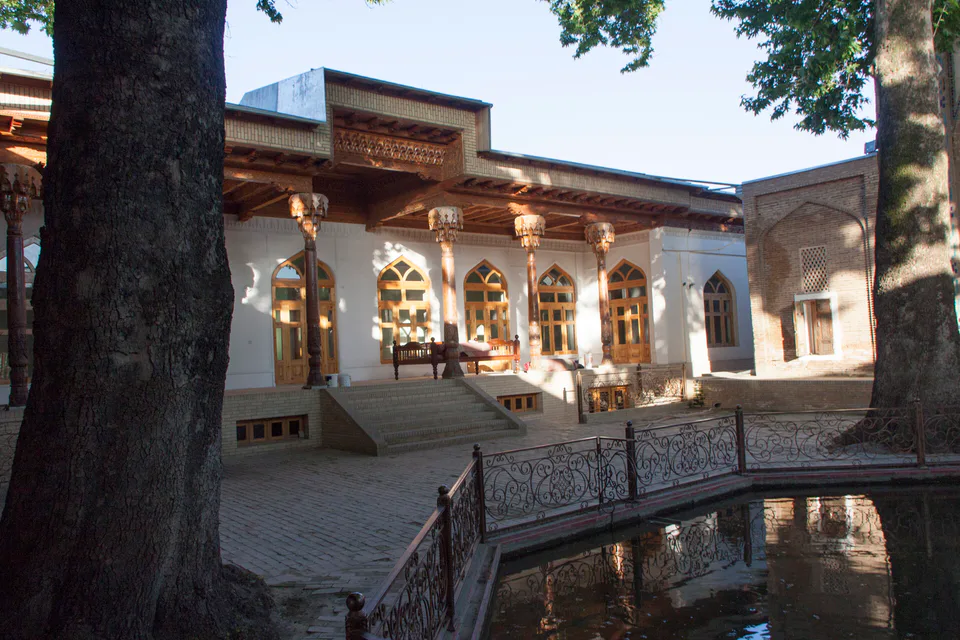 Khodzha Abdu-Derun Mausoleum