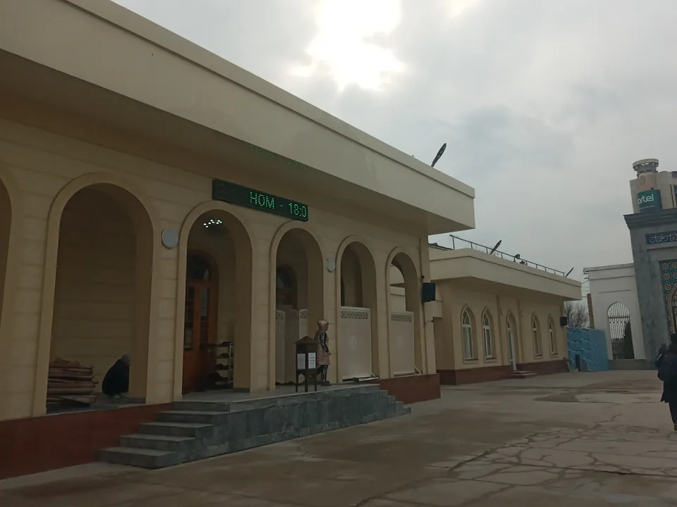Khuja Akhror Vali mosque, women's prayer room