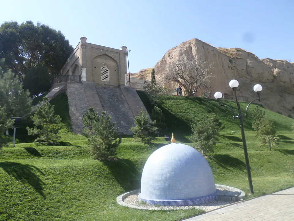 Mausoleum Khoja Daniyar