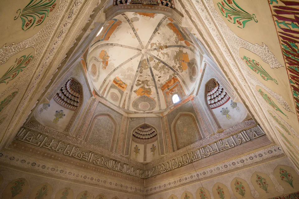 Xoʻja Amin maqbarasi: Namangan, Namangan, Koʻzagarlik koʻchasi, 49-uy