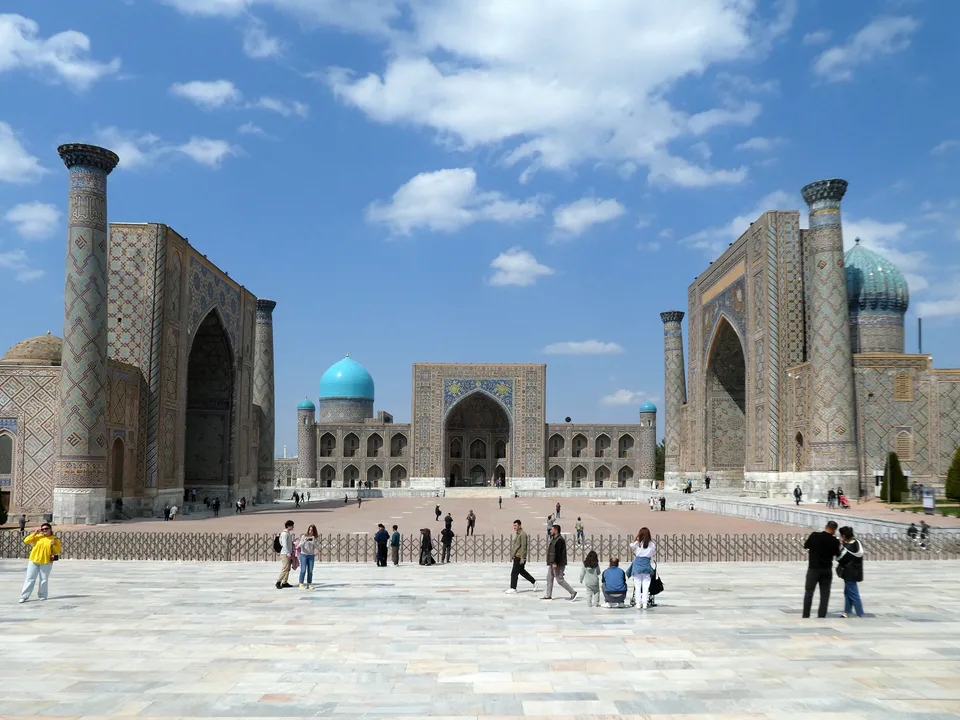 Registon majmuasi (Ulugʻbek, Sherdor, Tilla Kori): Samarqand viloyati, Samarqand, Registon maydoni, Tilla Kori madrasasi
