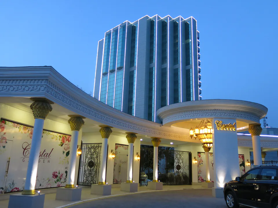 Restaurant Crystal Garden i hotel City Palace, Amir Temur Shoh Ko'chasi (Taixkent)